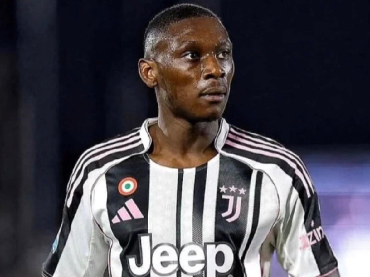 罗马诺：尤文周二早晨再次接触穆阿尼经纪人，谈判仍在进行