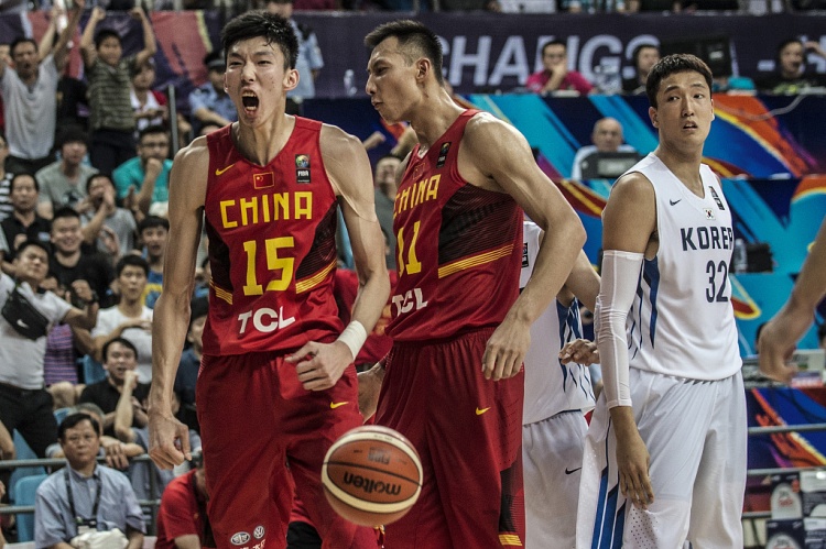 时隔10年再进亚洲杯四强！中国队10年前小组赛20分逆转韩国